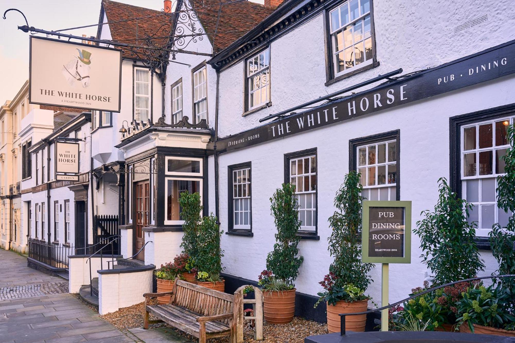 The White Horse Hotell Dorking Exteriör bild